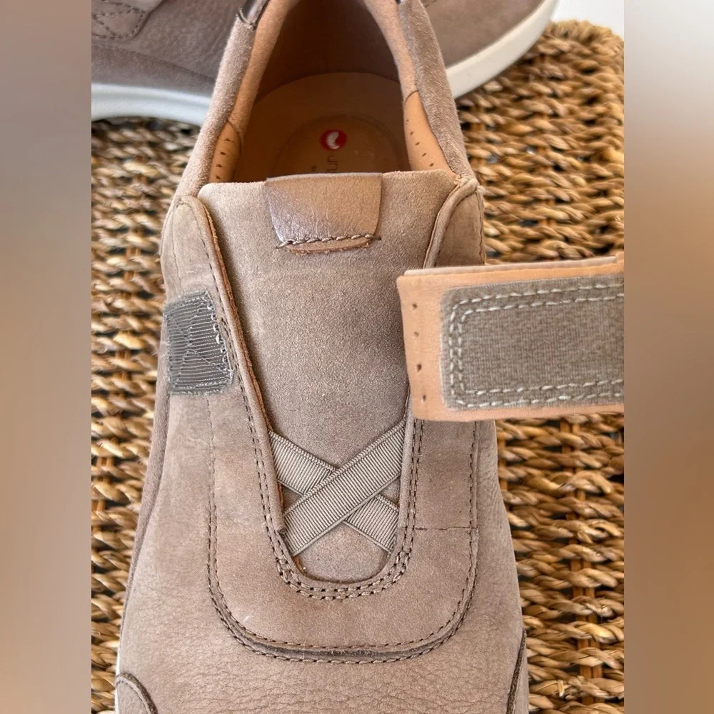 Clarks‎ Unstructured Women’s Leather Un Adorn Lo Sneaker Taupe Size 10M